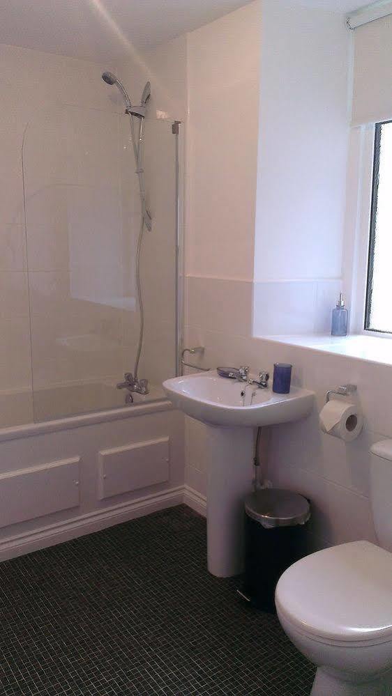 The Redhurst Hotel Glasgow Giffnock Esterno foto