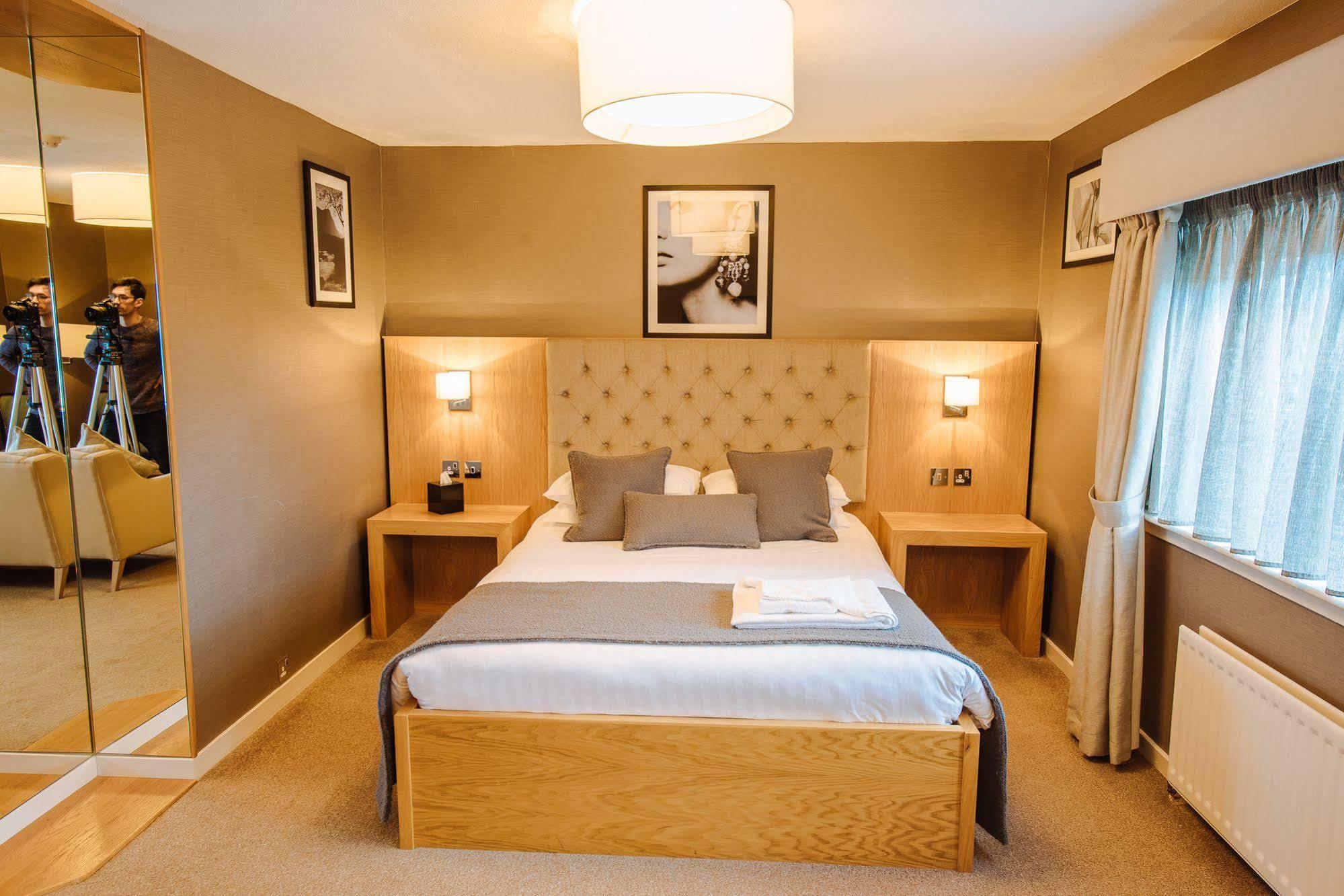 The Redhurst Hotel Glasgow Giffnock Esterno foto